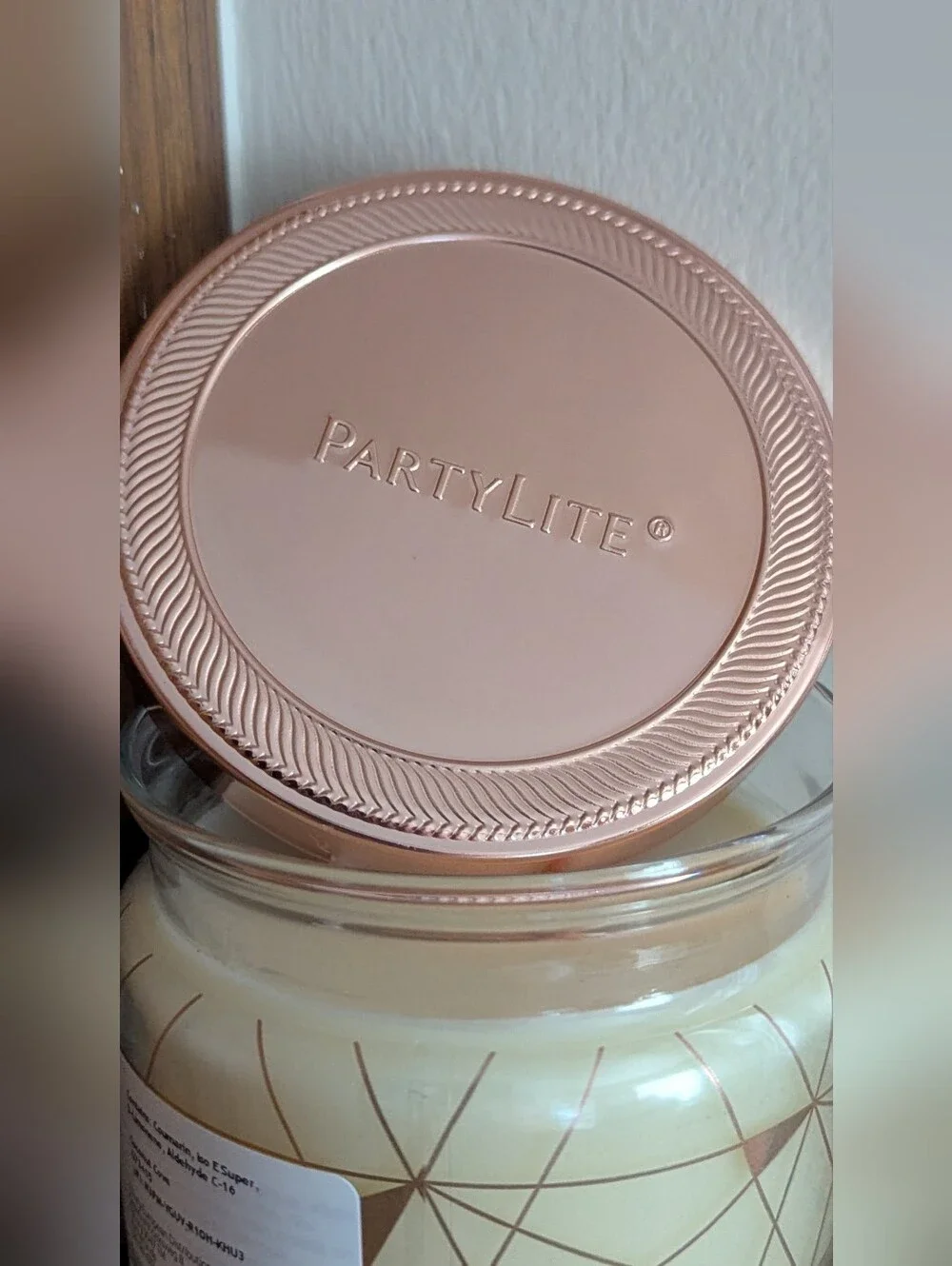 PartyLite Coconut Cove Scented Candle In Jar 3 Wick G73415 HTF NEW - Picture 5 of 6